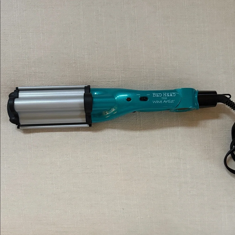BedHead Teal and Black Wave Styler